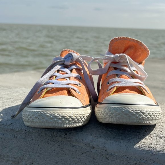 Converse Chuck Taylor Converse All Star  Low Top Double Tongue Jr Size 4 637348F - Picture 2 of 9